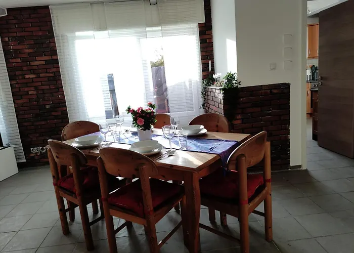 5 1/2 Penthouse Luv Und Lee *